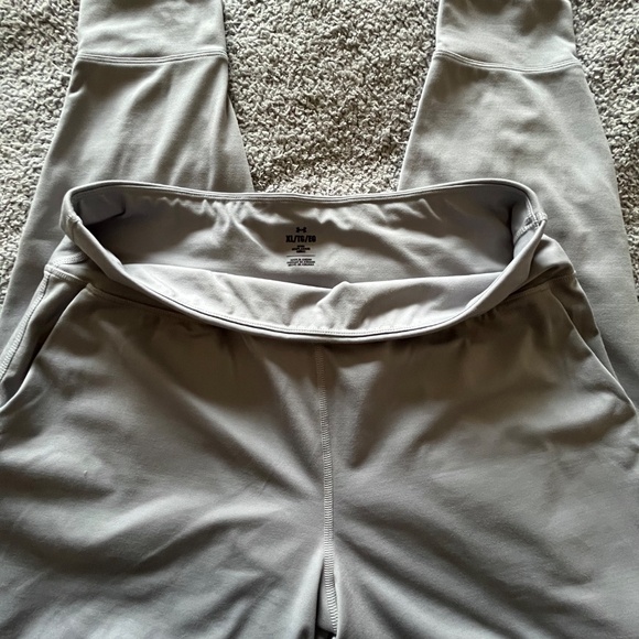 UA Movement women’s joggers - Picture 3 of 4